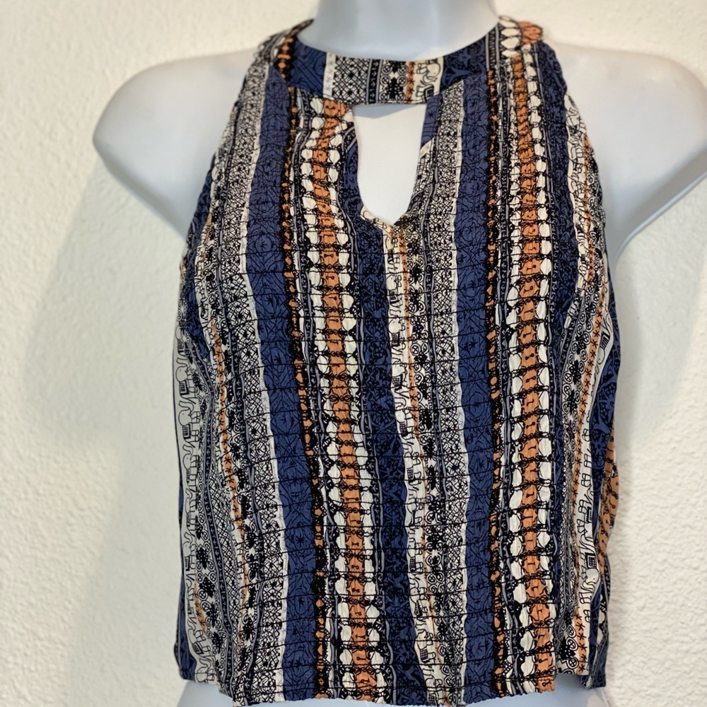 On Twelfth  Women’s Sleeveless Racerback Top Sz Small